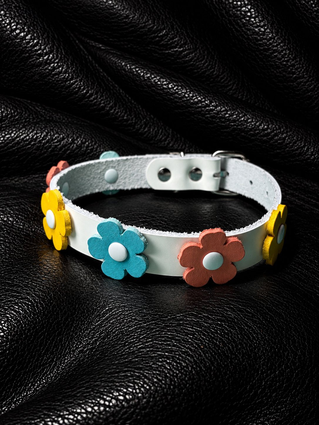 Daisy Choker Collar product image (1)